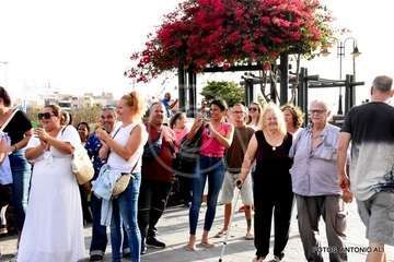 Protesta de vecinos y feriantes (Foto y Antonio Alí)